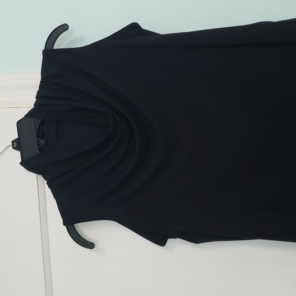 A Donna Karan cold shoulder top!!!